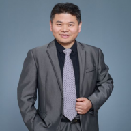 李伟